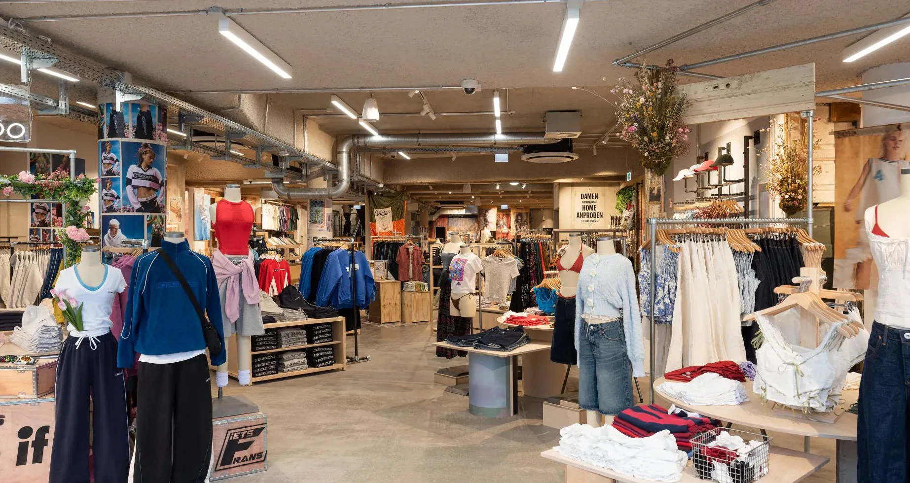 Urban Outfitters, Hannover: Store interior