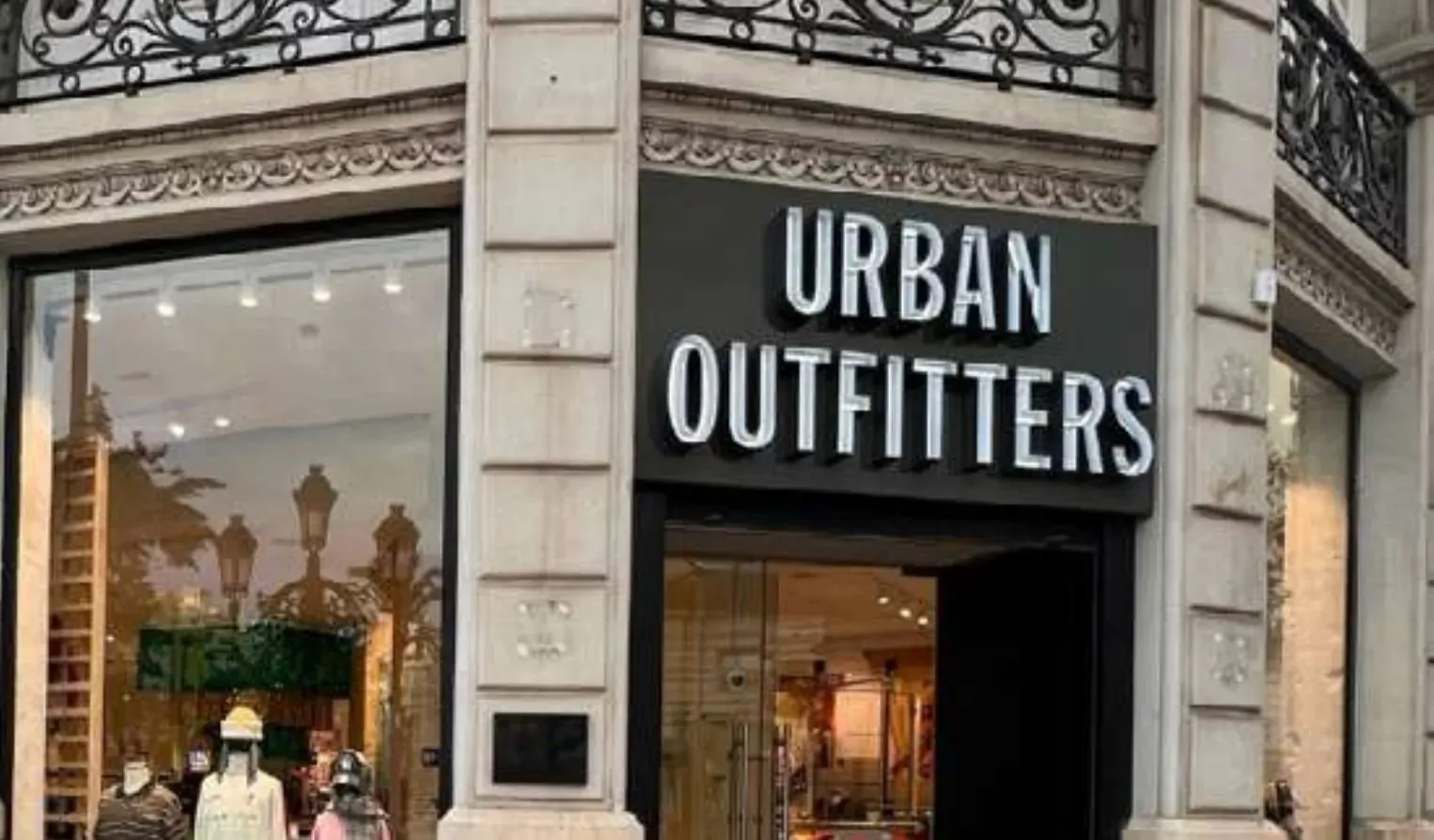 Urban Outfitters, Valencia: Shopfront
